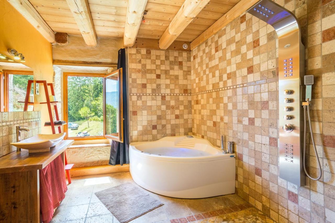 Les Esseroliettes Nature & Spa Arith Esterno foto